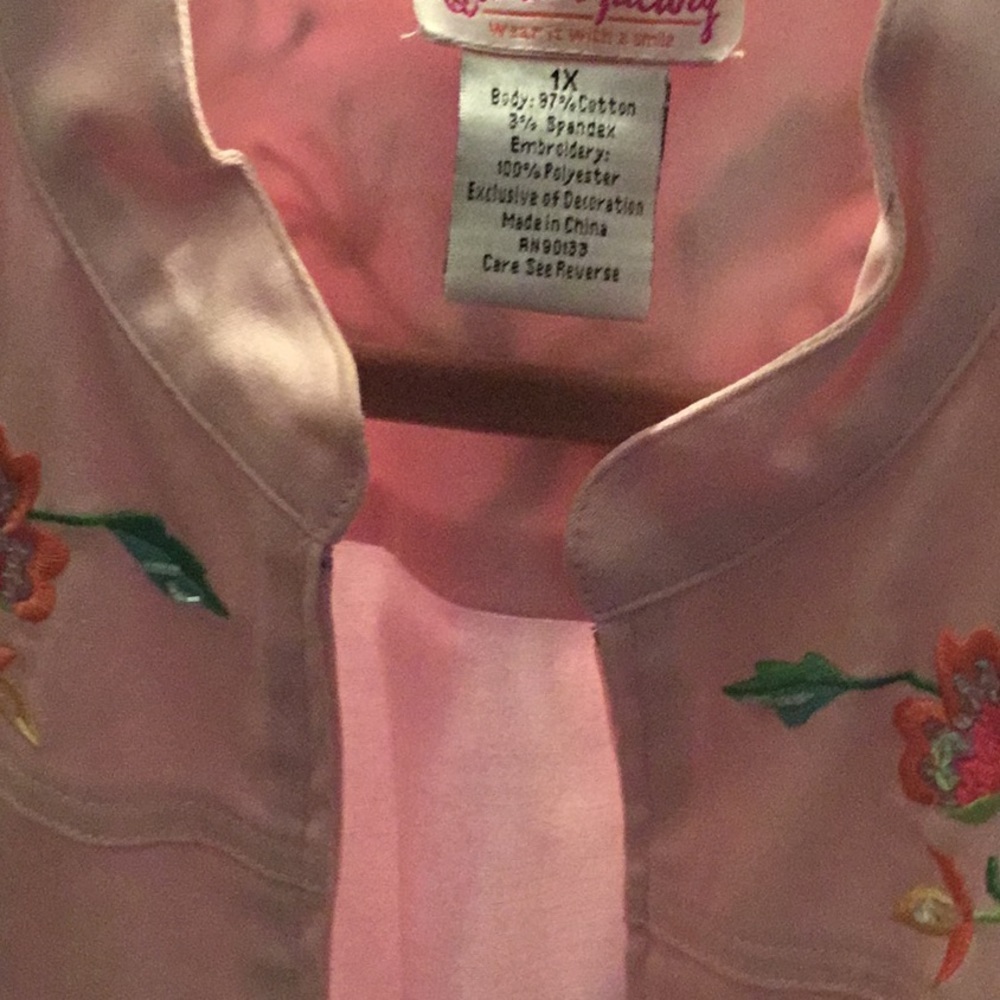 Pink embroider jean jacket  SIZE 1X EUC - Picture 4 of 7